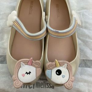 Size 11 mini melissa unicorns